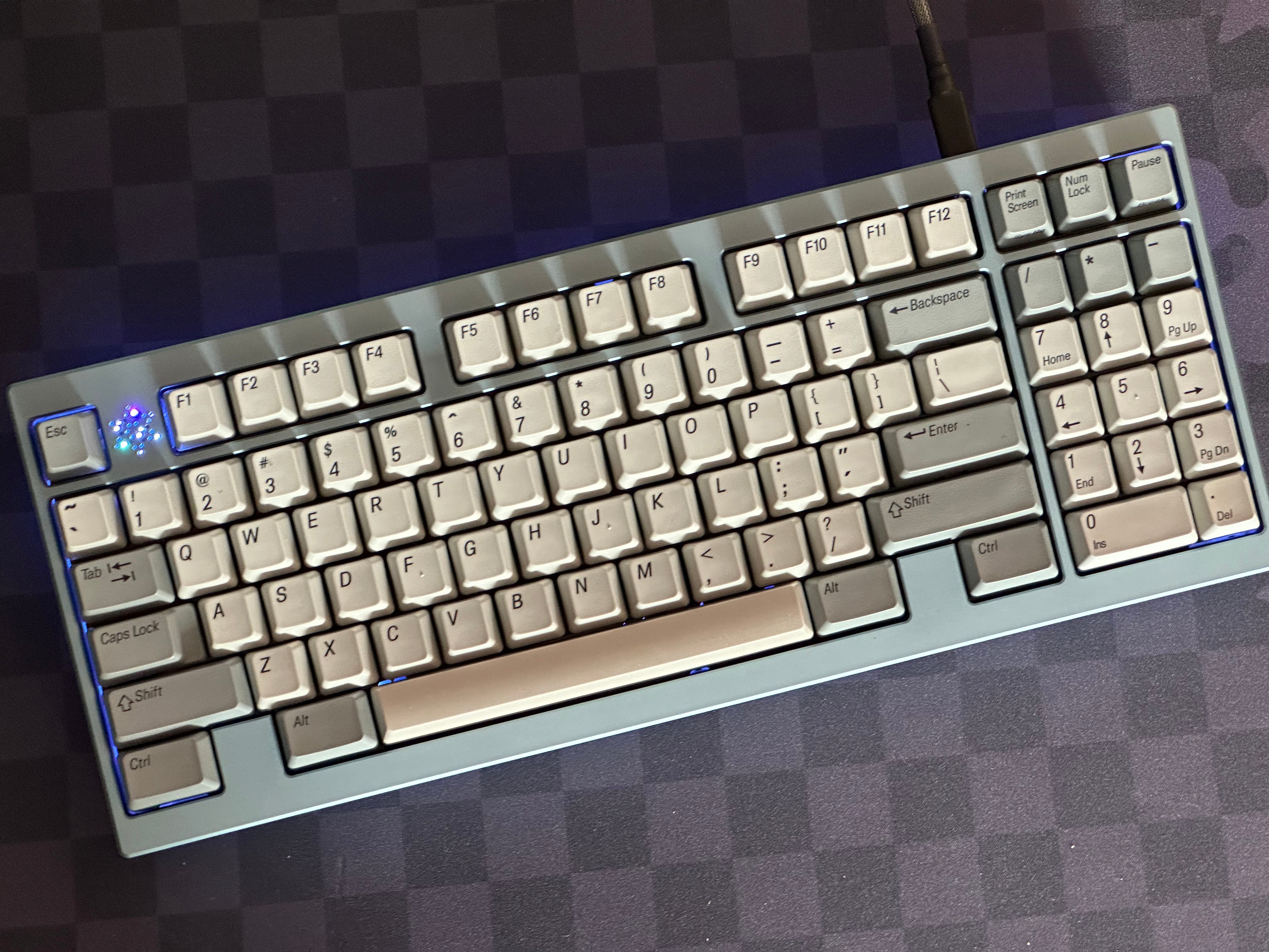 Geon F1-8K Snow Edition / Alps SKCM Brown / SGI Granite – Karolingian Craft