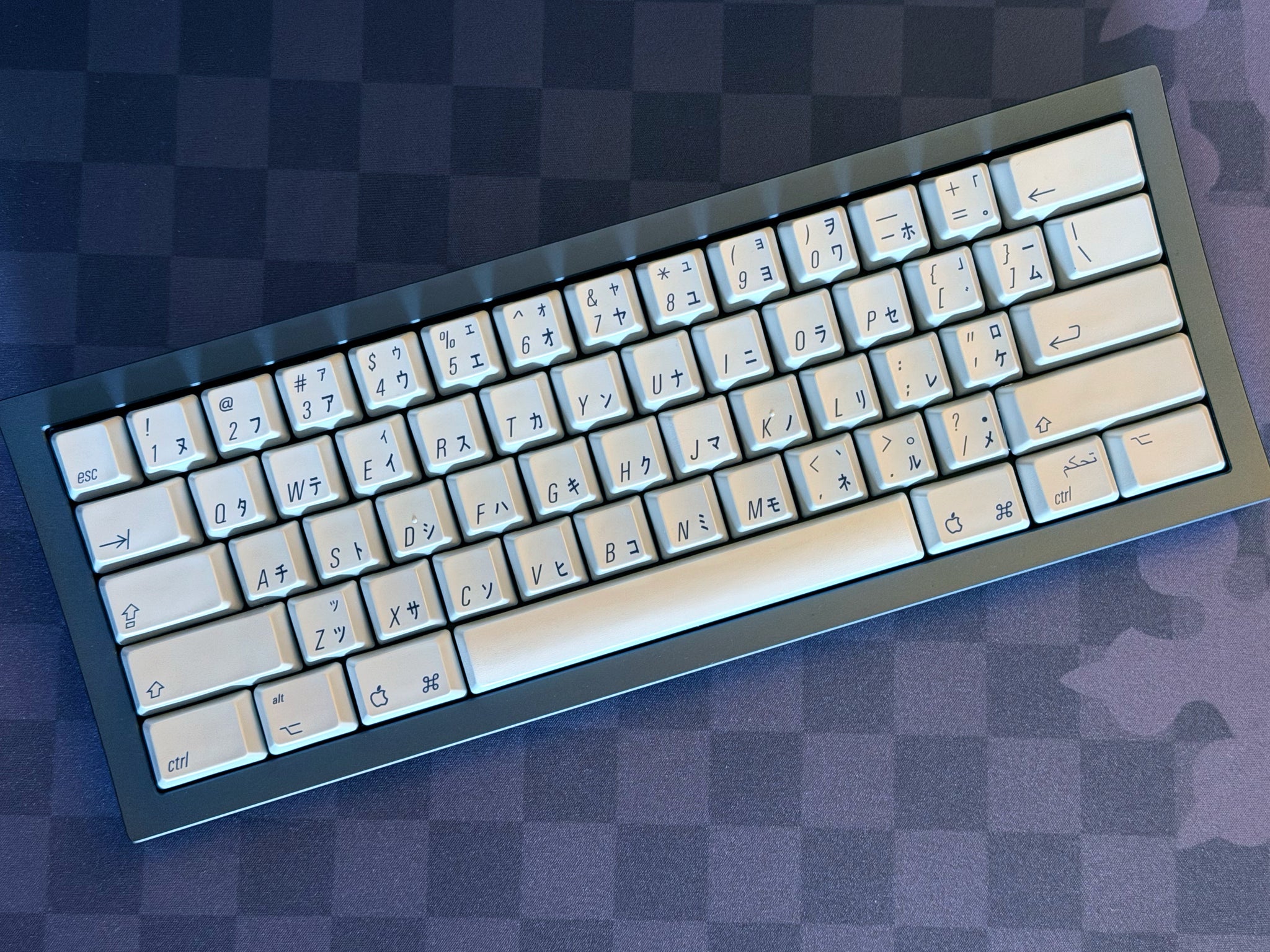 LunarIIPrimaryViewAmberAlpsKey 