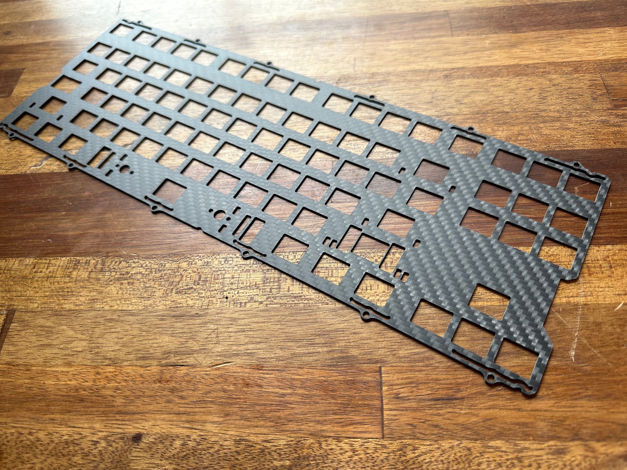 Geonworks Frog TKL Alps Plate – Karolingian Craft